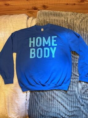 Gildan Royal Blue Crewneck Sweatshirt with Teal 'HOME BODY' Print